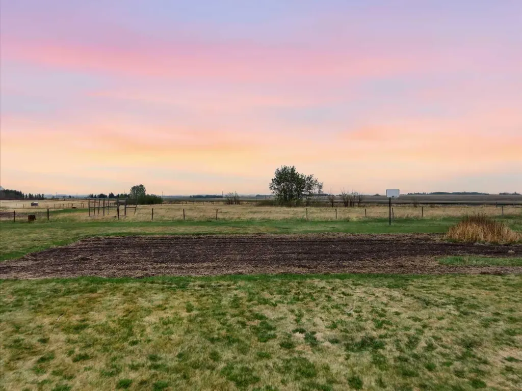 33271 Range Road 13 Rural Mountain View County AB T4H1H3