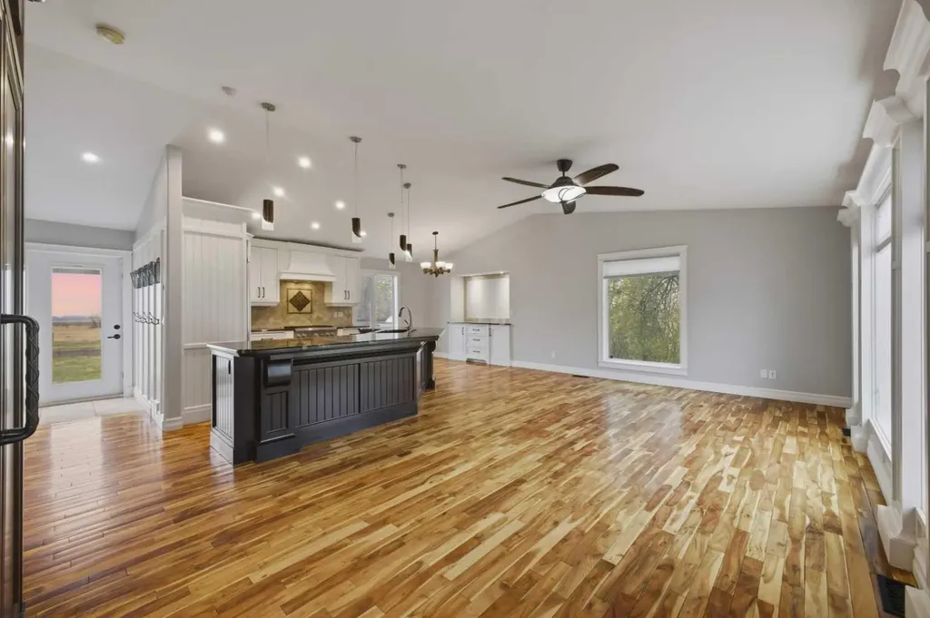 33271 Range Road 13 Rural Mountain View County AB T4H1H3