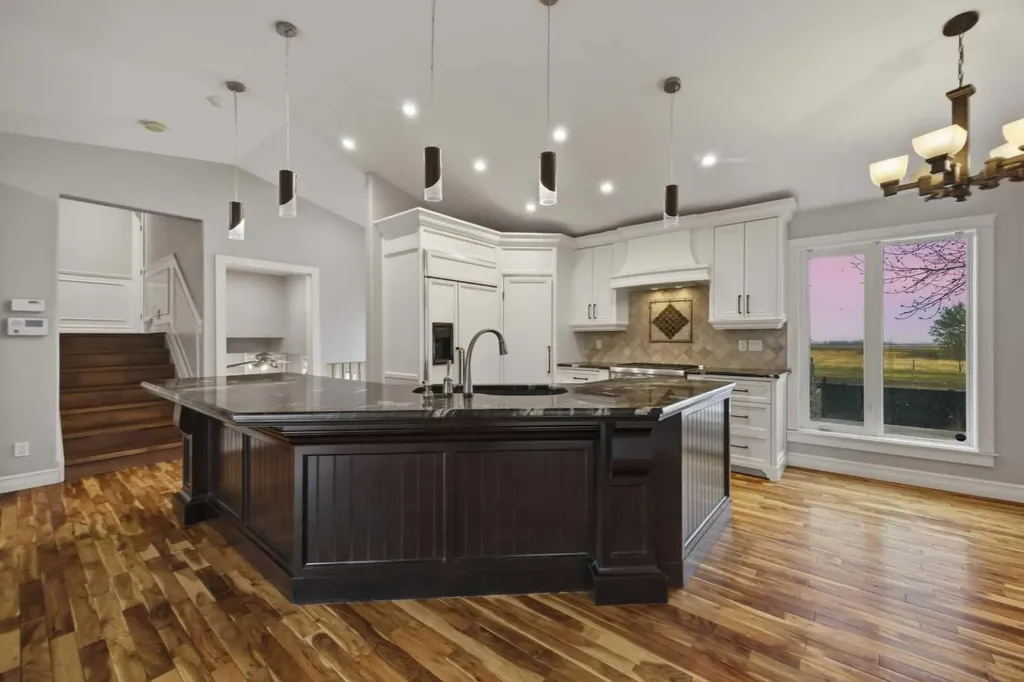 33271 Range Road 13 Rural Mountain View County AB T4H1H3