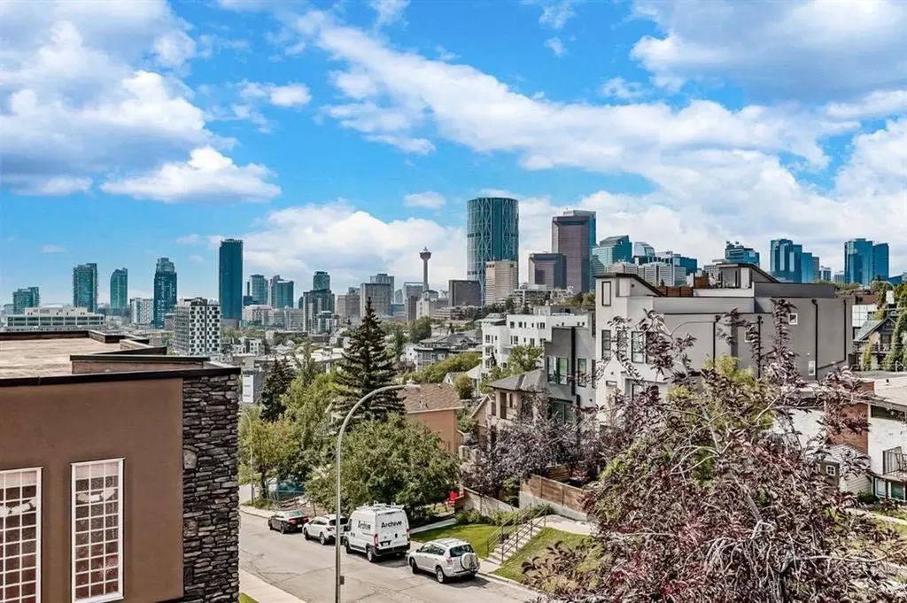 718 5 Street NE Calgary AB T2E 3W8