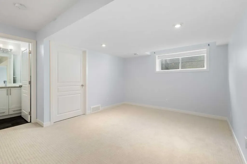 881 Sage Valley Boulevard NW Calgary AB T3R 0R3