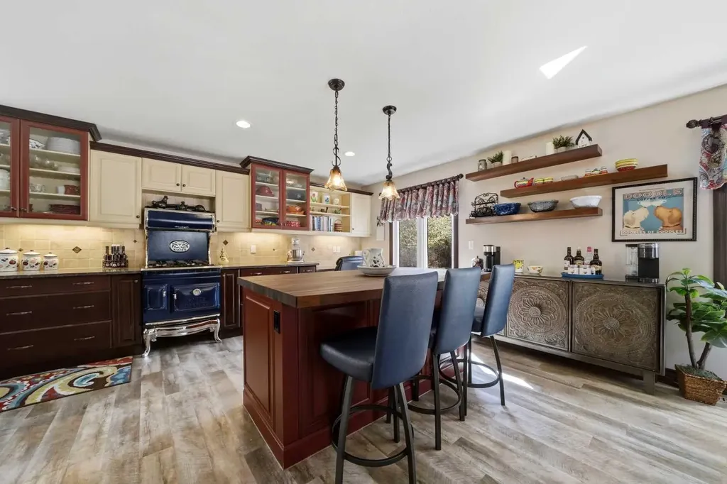 39026 Range Road 275 Linn Valley AB T4S2A9