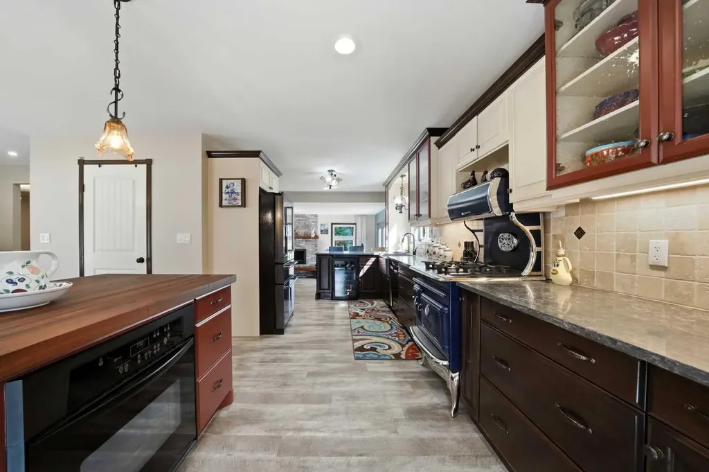 39026 Range Road 275 Linn Valley AB T4S2A9