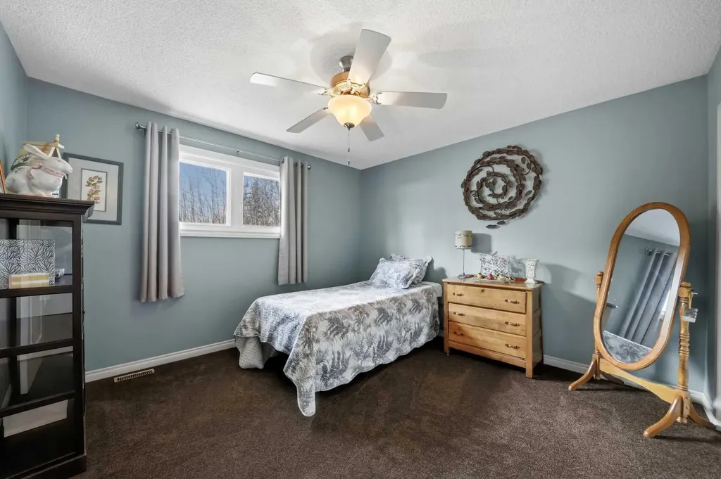 39026 Range Road 275 Linn Valley AB T4S2A9