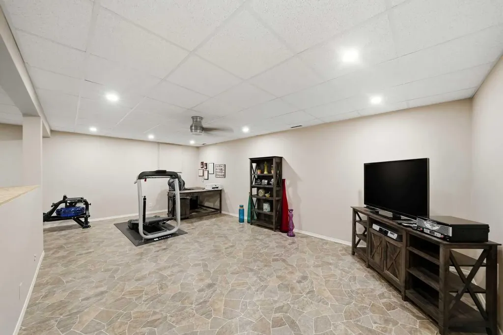 39026 Range Road 275 Linn Valley AB T4S2A9