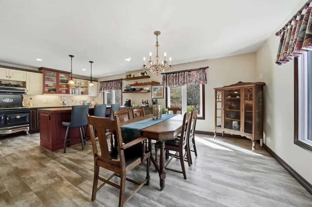 39026 Range Road 275 Linn Valley AB T4S2A9
