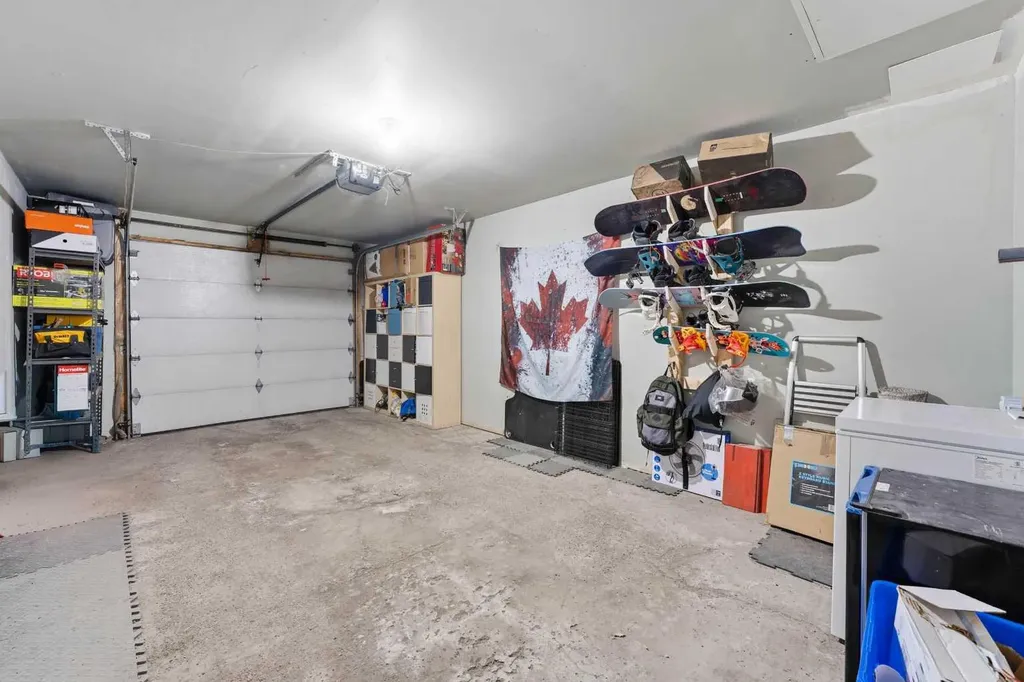1997 Sirocco Drive SW Calgary AB T3H 3E6