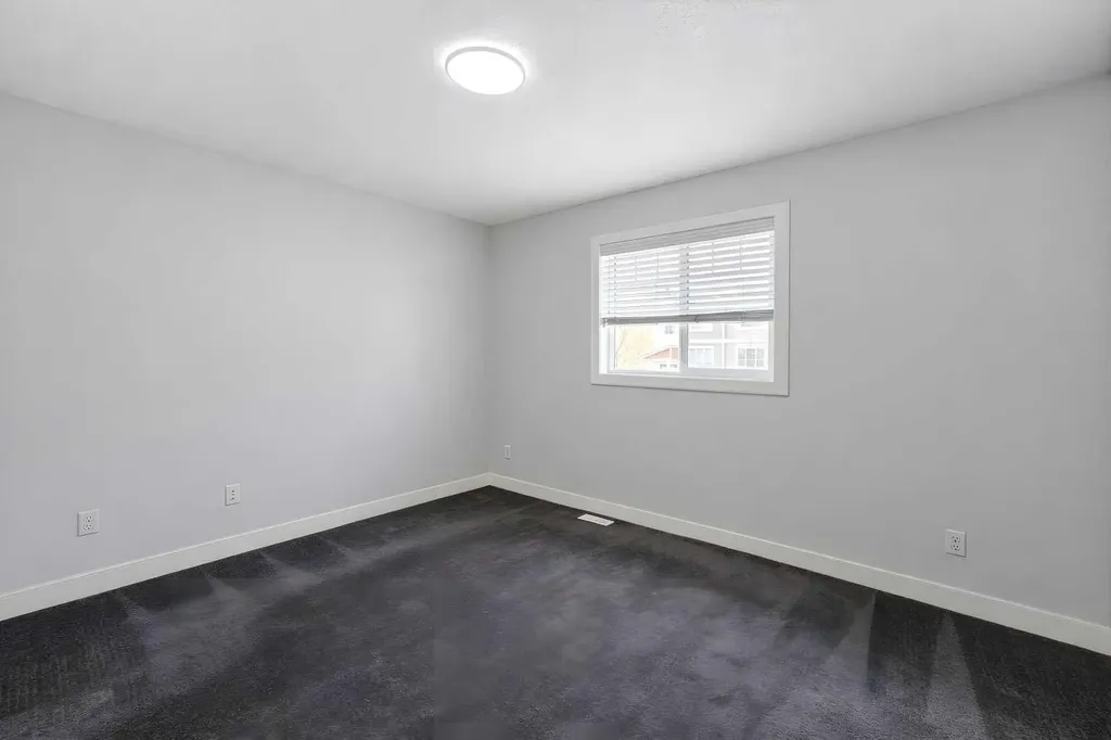 137 Pantego Lane NW Calgary AB T2K 0T1