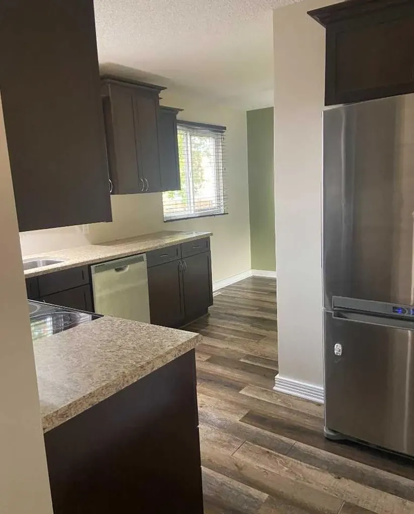 9523 89 Avenue Peace River AB T8S1G7