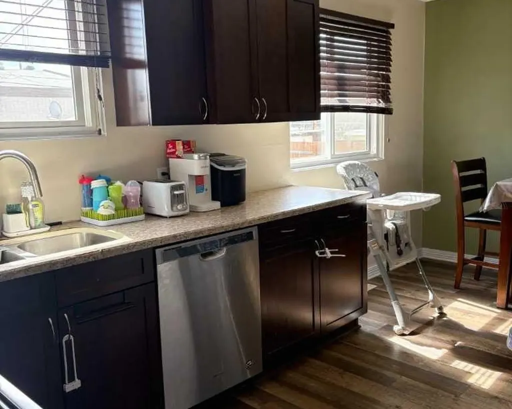 9523 89 Avenue Peace River AB T8S1G7