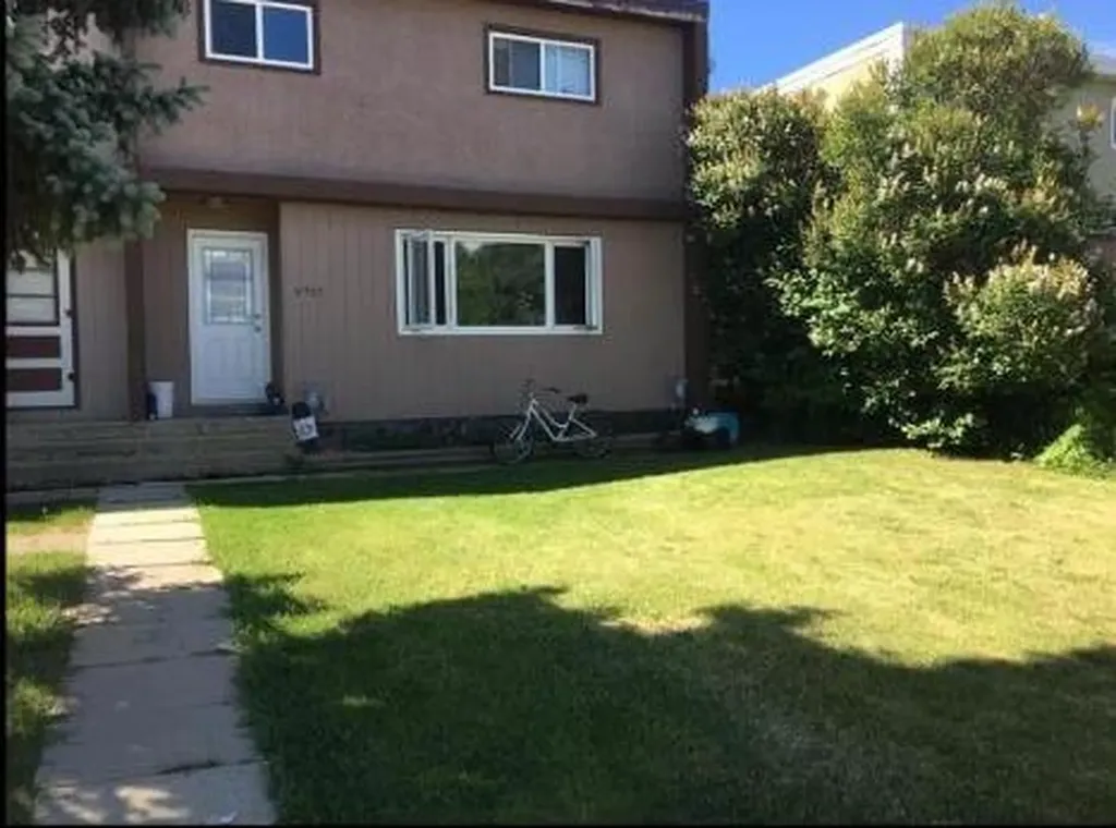 9523 89 Avenue Peace River AB T8S1G7