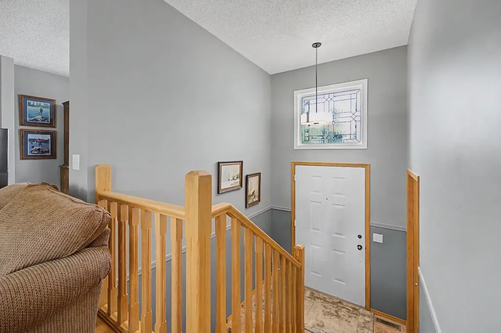 7 Straddock Crescent SW Calgary AB T3H 2S6