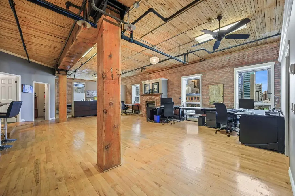 535 10 Avenue SW Calgary AB T2R 0A8
