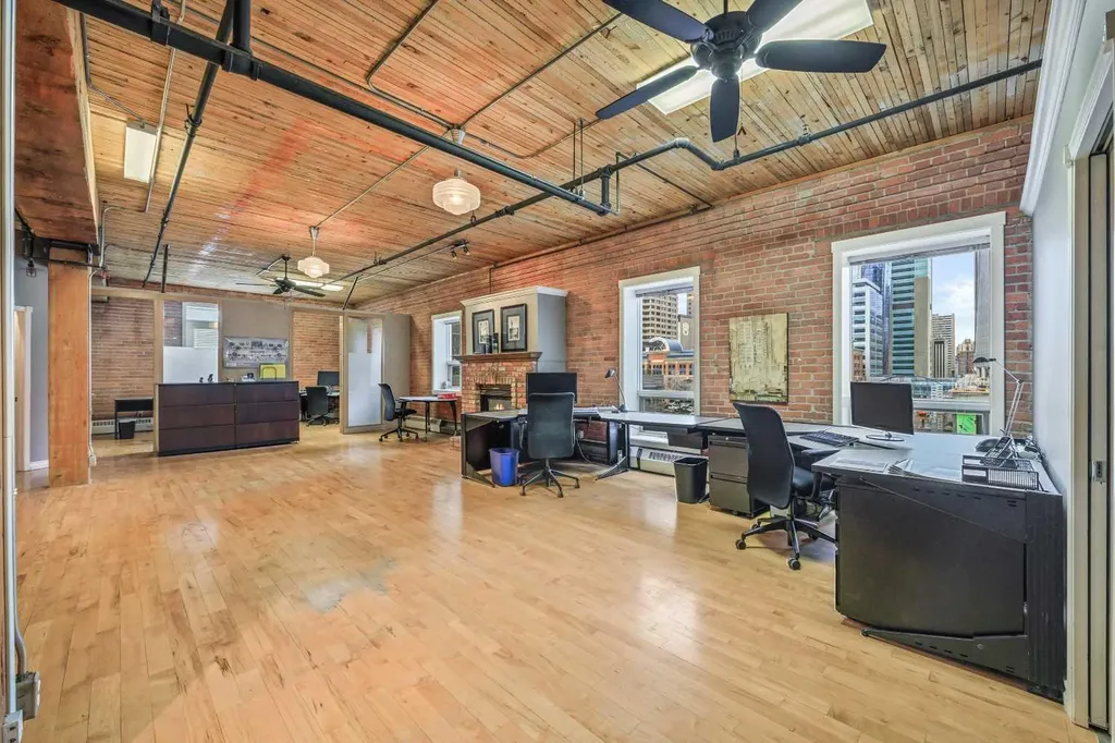 535 10 Avenue SW Calgary AB T2R 0A8