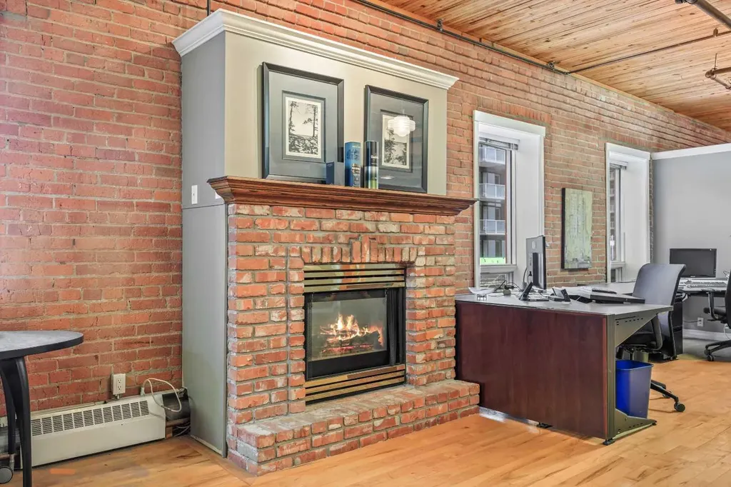 535 10 Avenue SW Calgary AB T2R 0A8