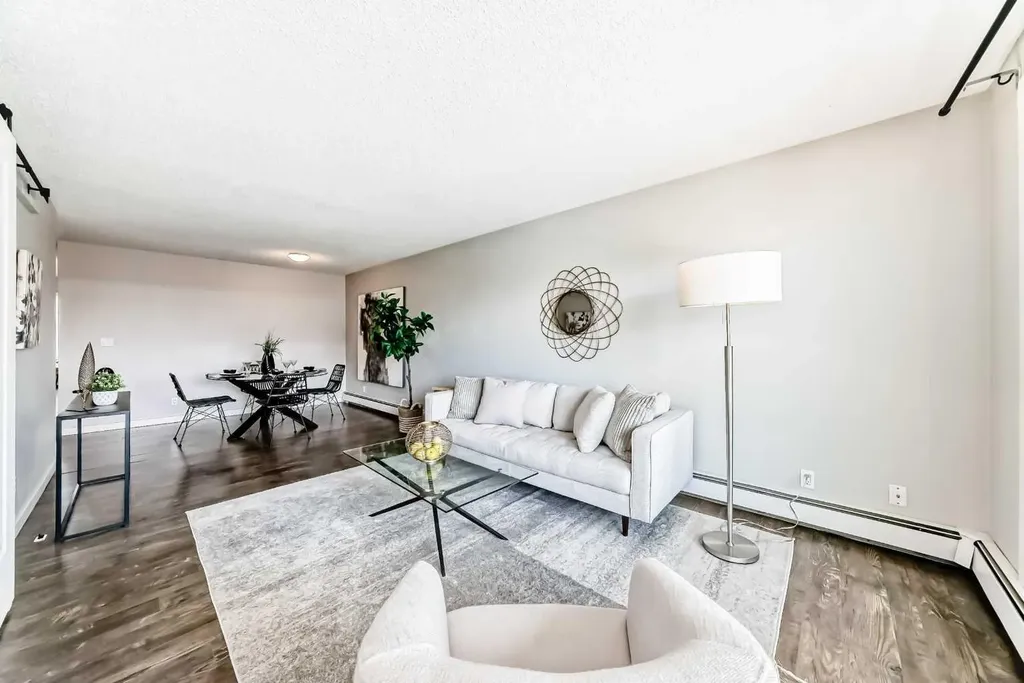 1829 11 Avenue SW Calgary AB T3C 0N7
