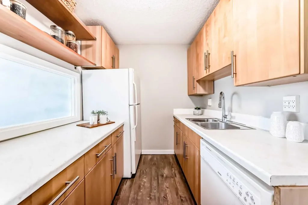 1829 11 Avenue SW Calgary AB T3C 0N7
