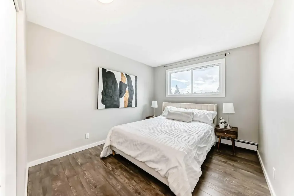 1829 11 Avenue SW Calgary AB T3C 0N7