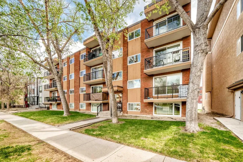 1829 11 Avenue SW Calgary AB T3C 0N7