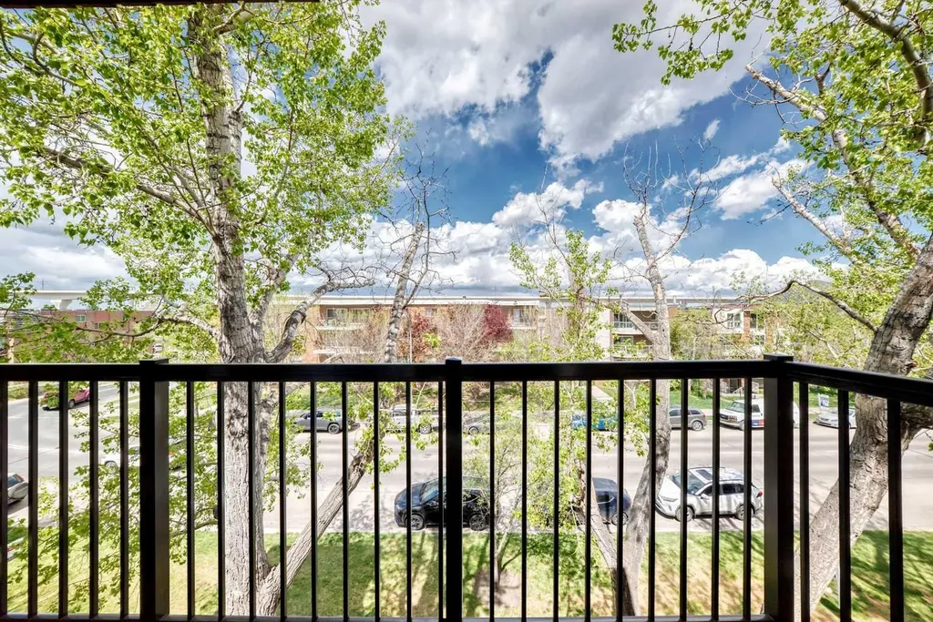 1829 11 Avenue SW Calgary AB T3C 0N7