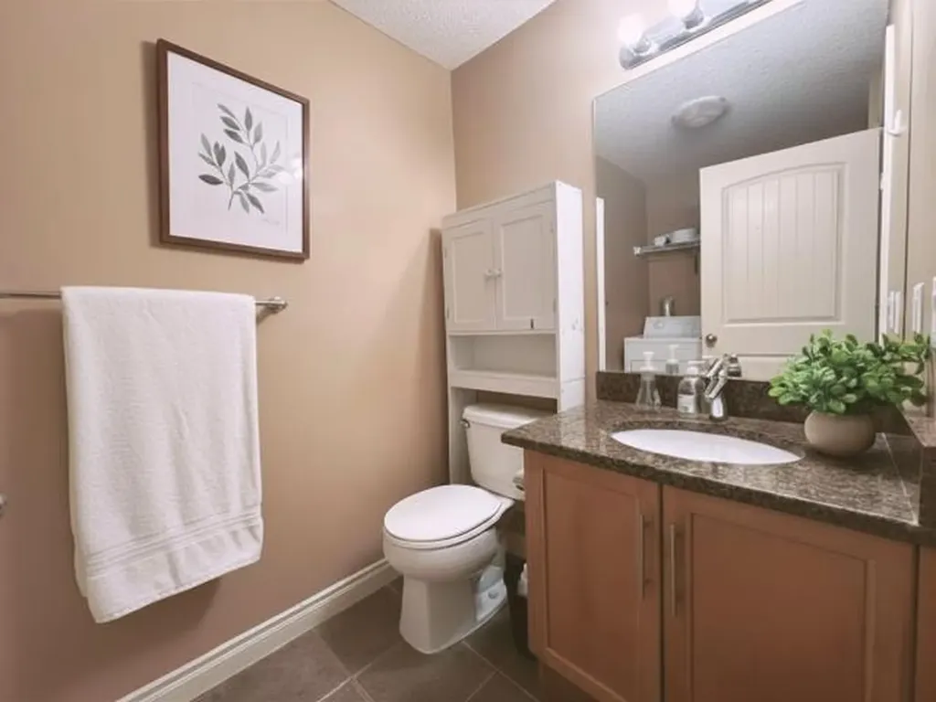 110 12 Avenue NE Calgary AB T2E 0Z9