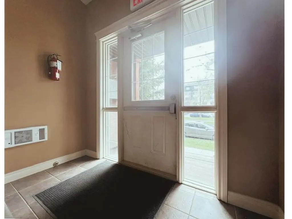 110 12 Avenue NE Calgary AB T2E 0Z9