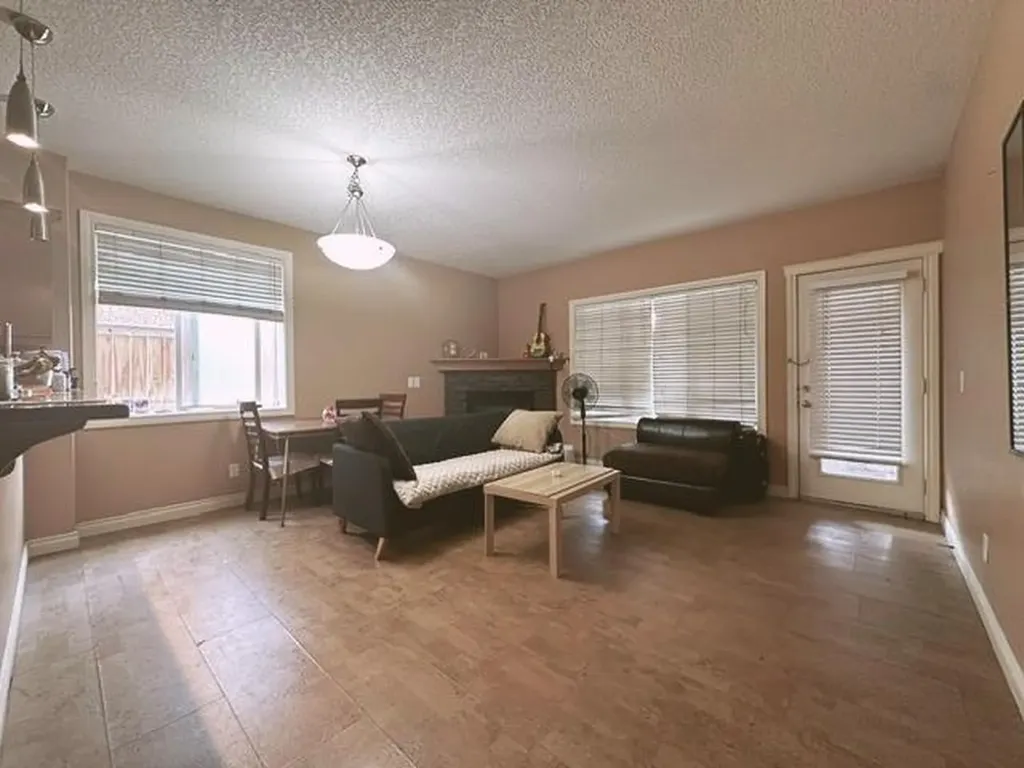 110 12 Avenue NE Calgary AB T2E 0Z9