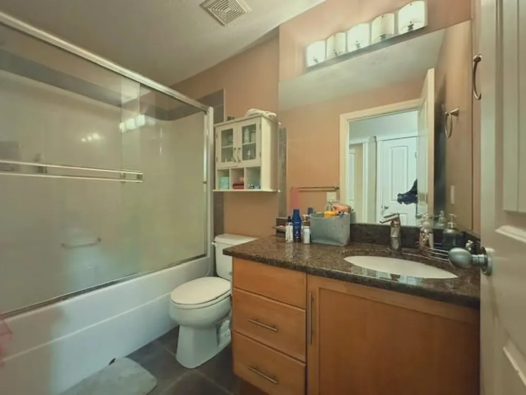 110 12 Avenue NE Calgary AB T2E 0Z9