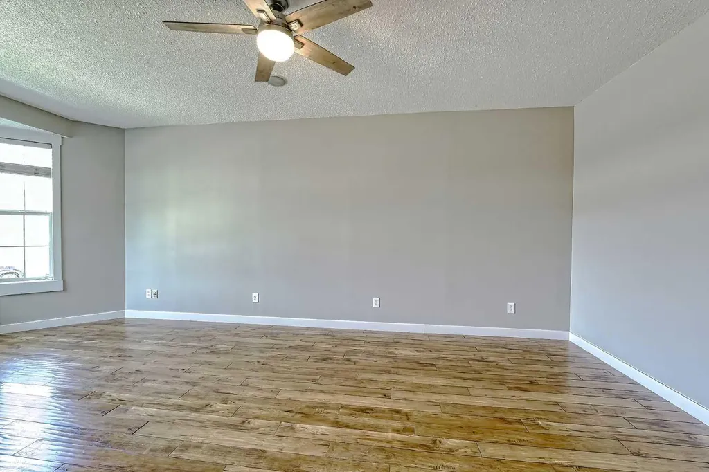 179 Rainbow Falls Drive Chestermere AB T1X 0A7