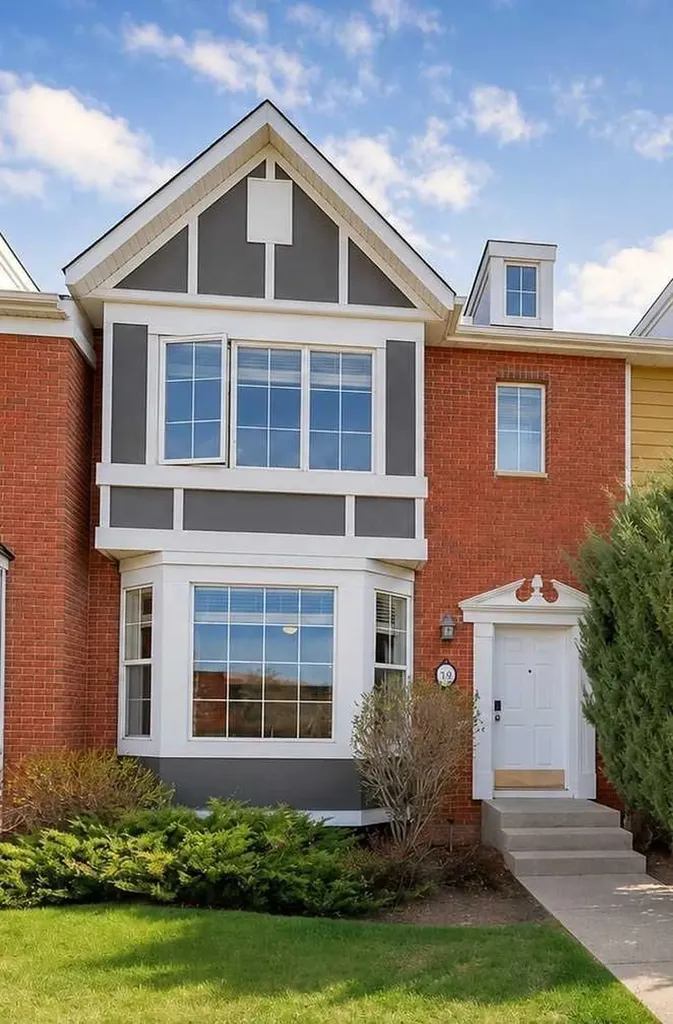 179 Rainbow Falls Drive Chestermere AB T1X 0A7
