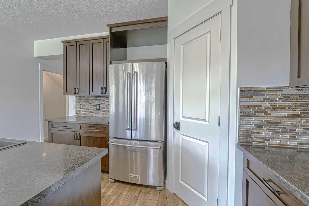 179 Rainbow Falls Drive Chestermere AB T1X 0A7