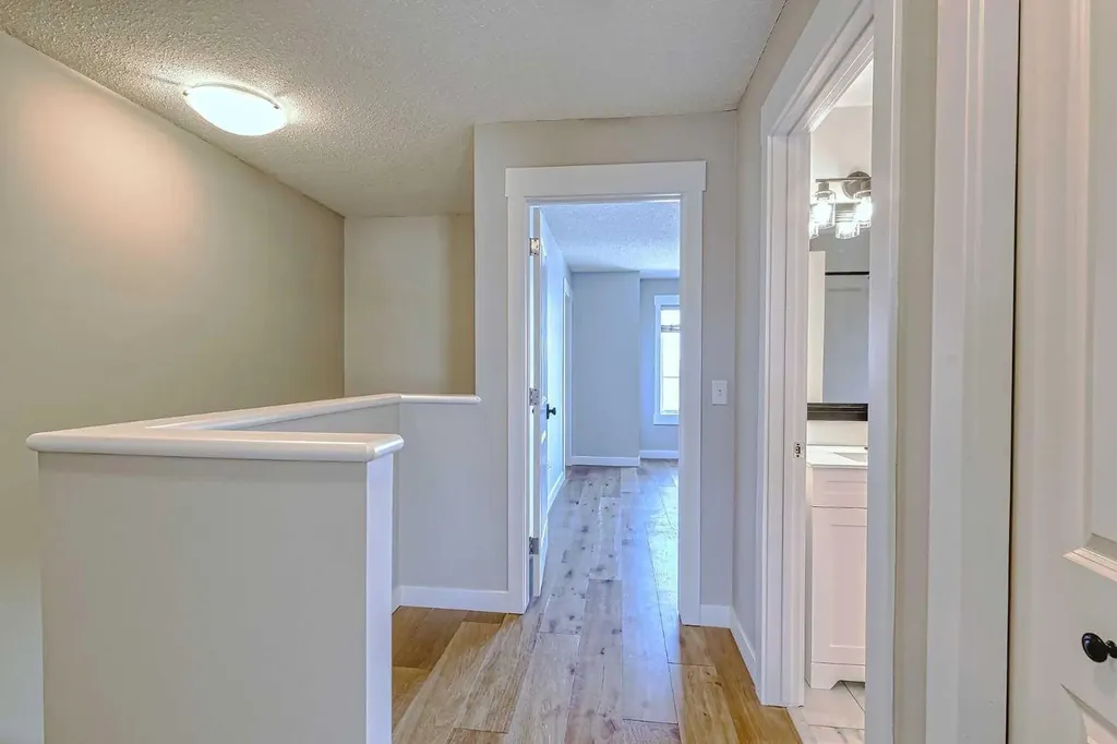 179 Rainbow Falls Drive Chestermere AB T1X 0A7