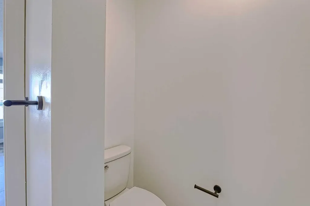 179 Rainbow Falls Drive Chestermere AB T1X 0A7