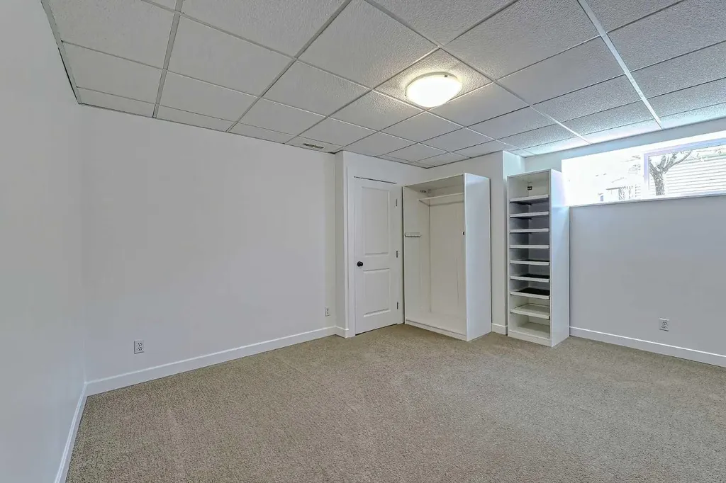 179 Rainbow Falls Drive Chestermere AB T1X 0A7