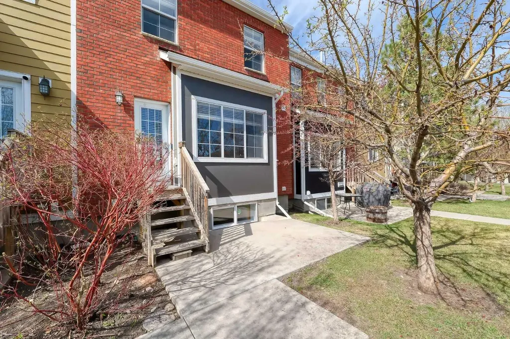 179 Rainbow Falls Drive Chestermere AB T1X 0A7