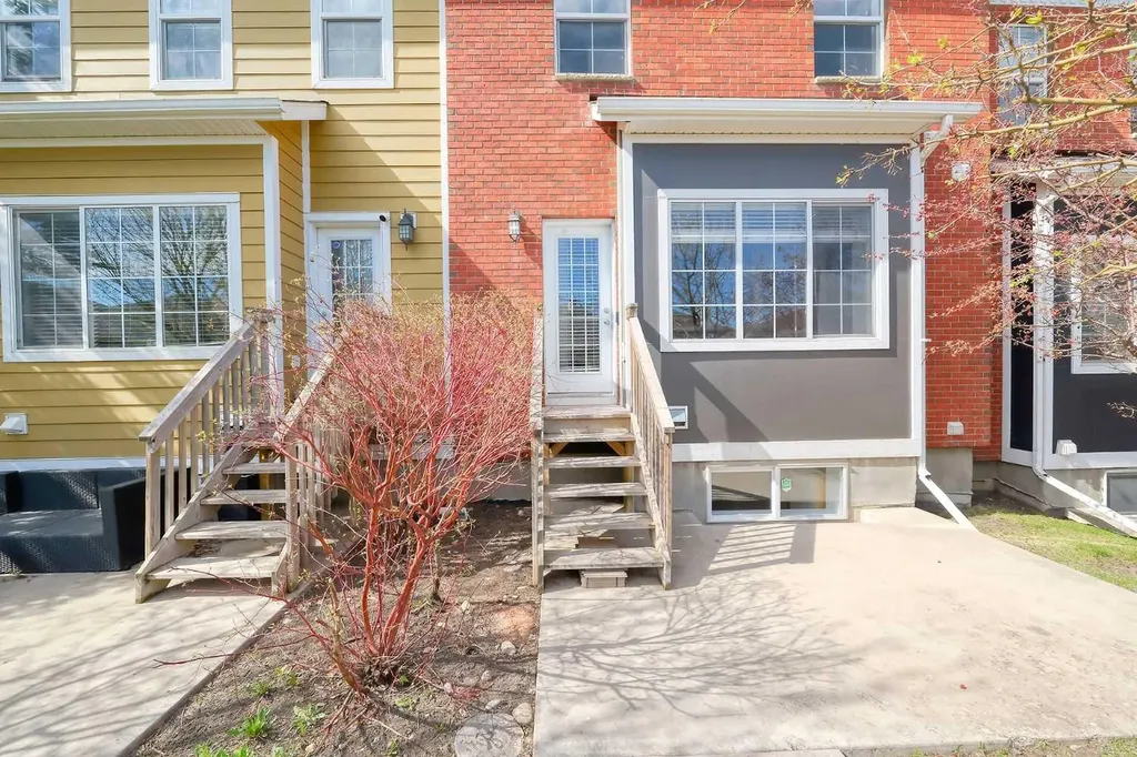 179 Rainbow Falls Drive Chestermere AB T1X 0A7