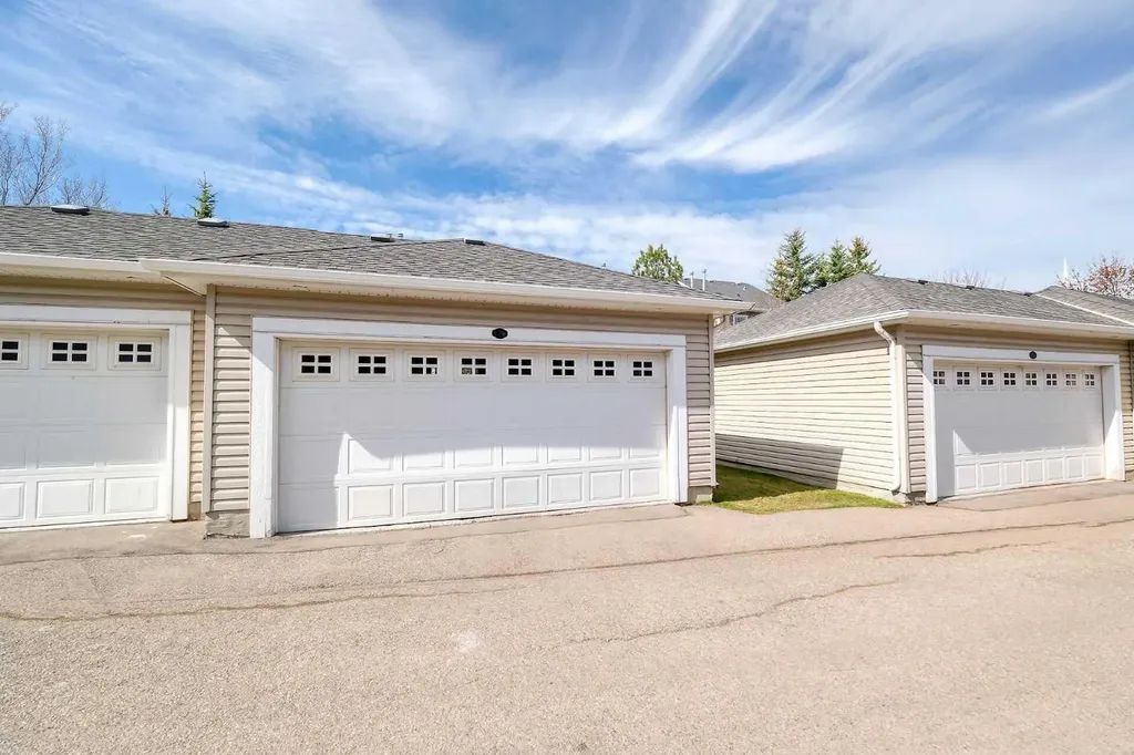 179 Rainbow Falls Drive Chestermere AB T1X 0A7