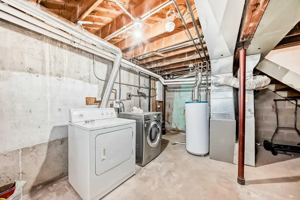 6147 Buckthorn Road NW Calgary AB T2K2Z2