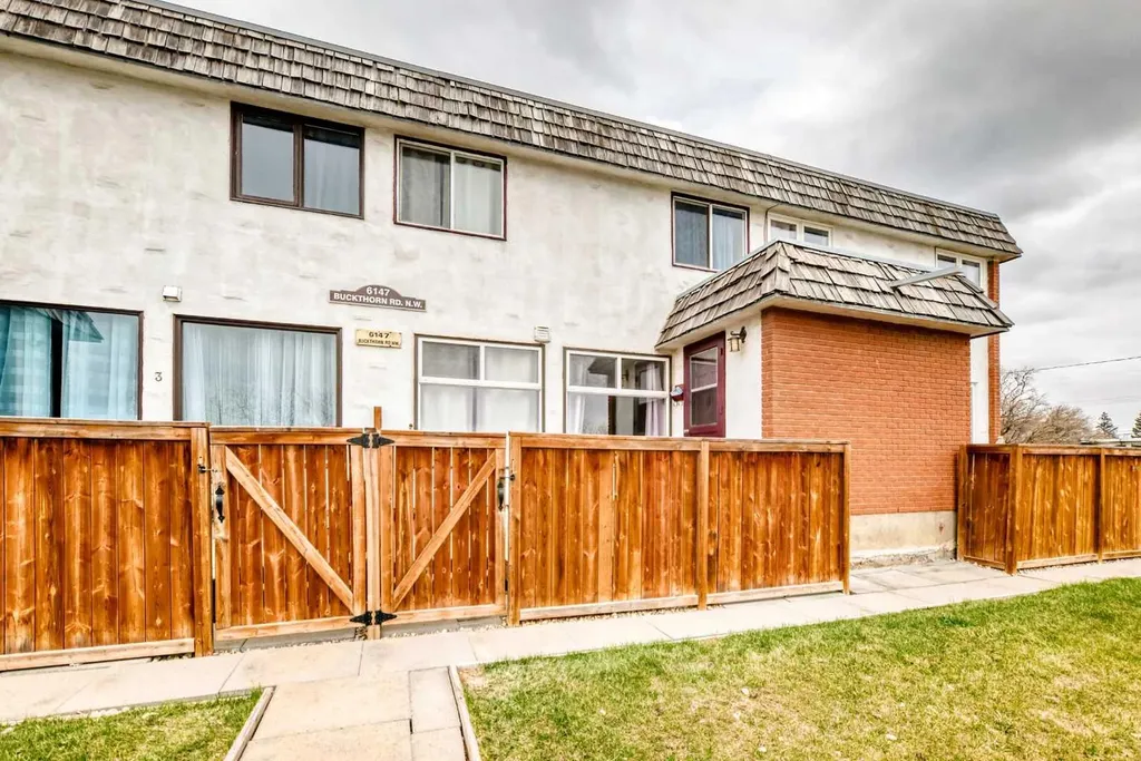 6147 Buckthorn Road NW Calgary AB T2K2Z2