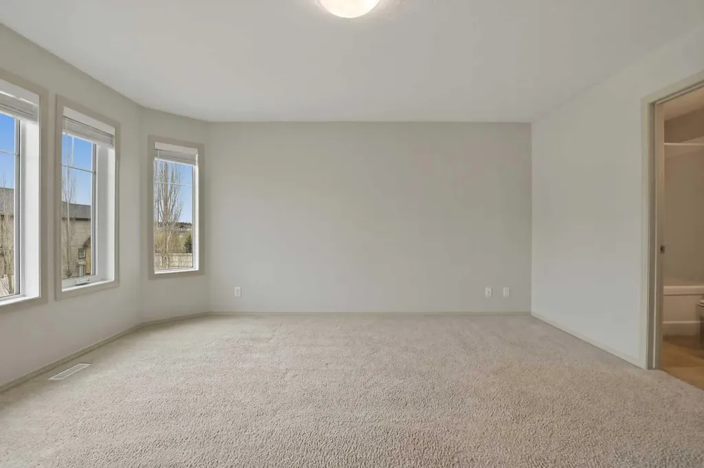 30 Carleton Avenue Red Deer AB T4P 0M8