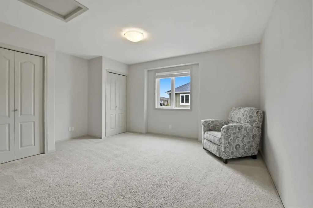 30 Carleton Avenue Red Deer AB T4P 0M8