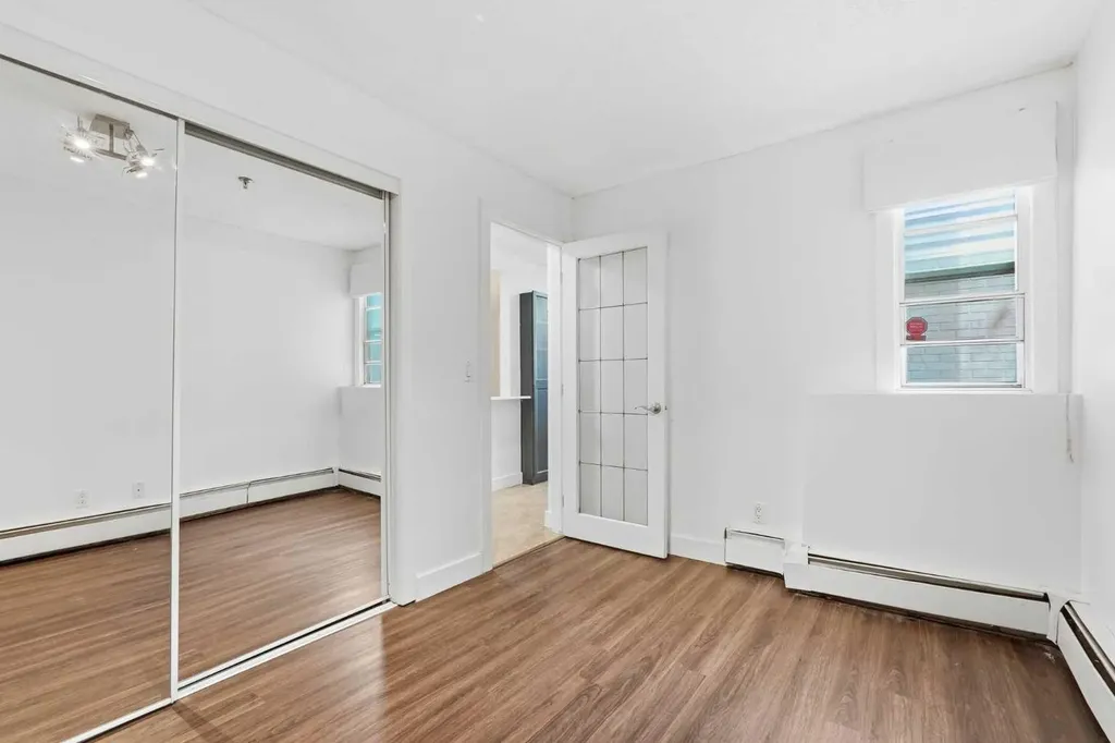 717 4a Street NE Calgary AB T2E 3W1
