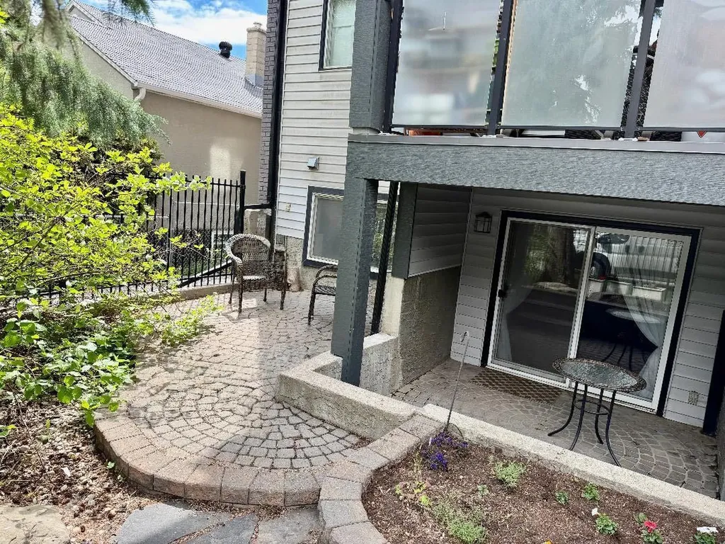 717 4a Street NE Calgary AB T2E 3W1