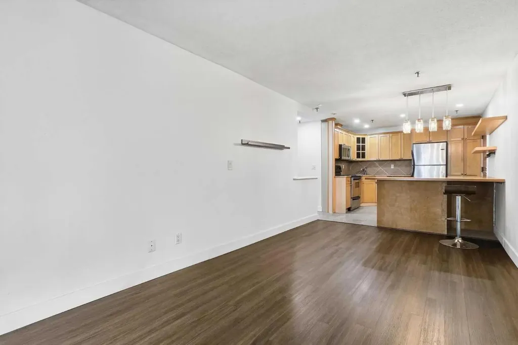 717 4a Street NE Calgary AB T2E 3W1