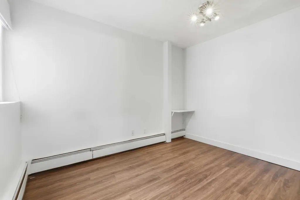 717 4a Street NE Calgary AB T2E 3W1
