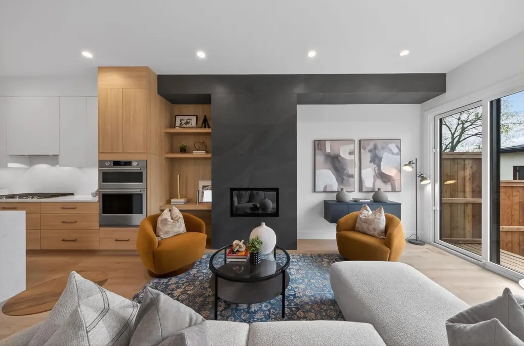 2333 24 Avenue SW Calgary AB T2T 0Y5