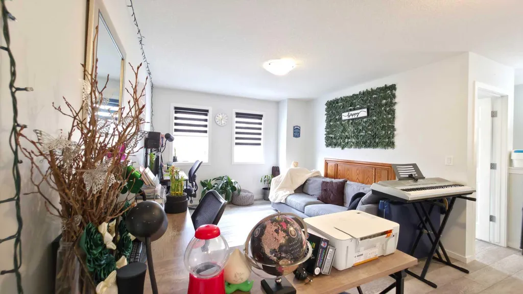 113 Cityspring Manor NE Calgary AB T3N1Z8