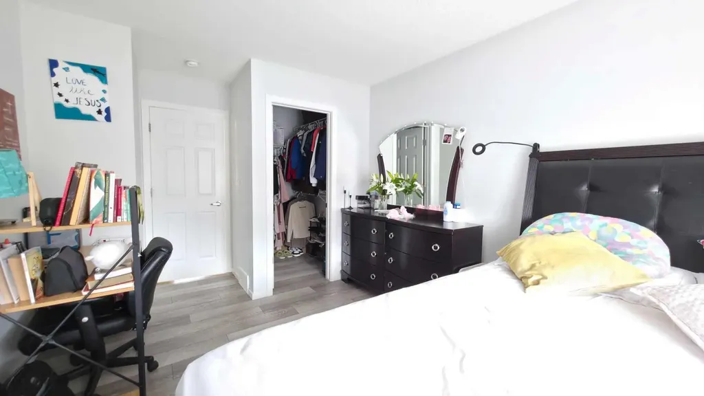 113 Cityspring Manor NE Calgary AB T3N1Z8