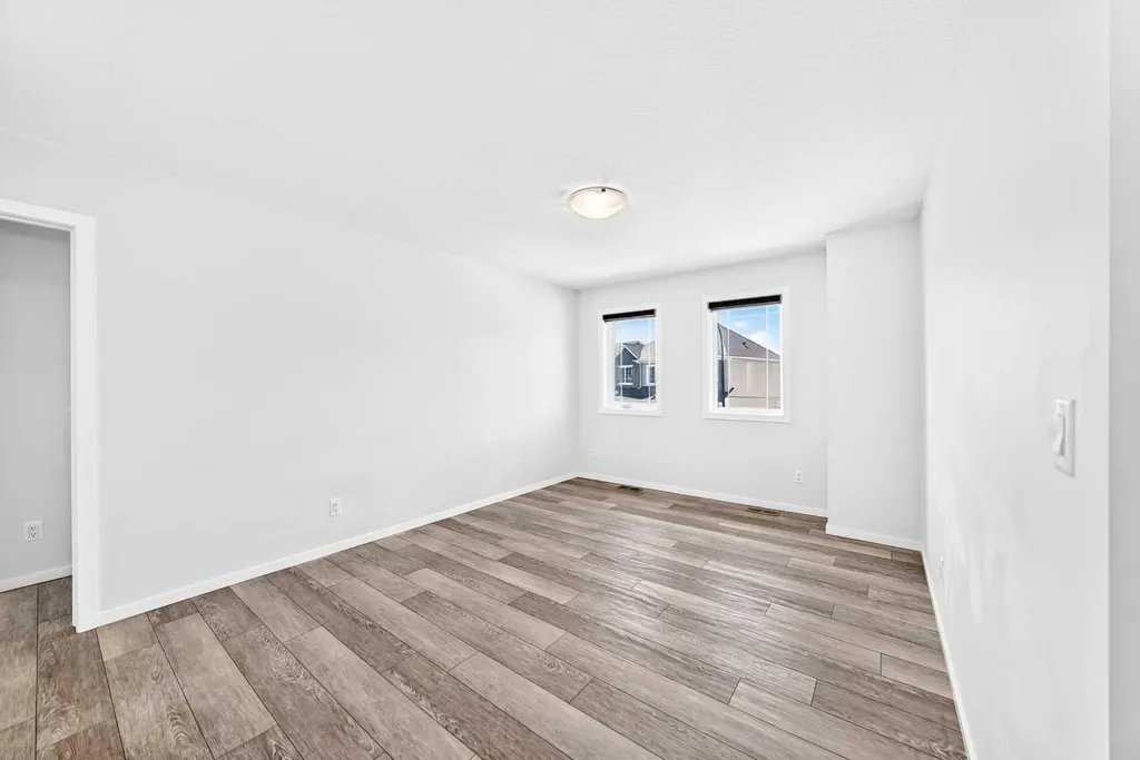 113 Cityspring Manor NE Calgary AB T3N1Z8