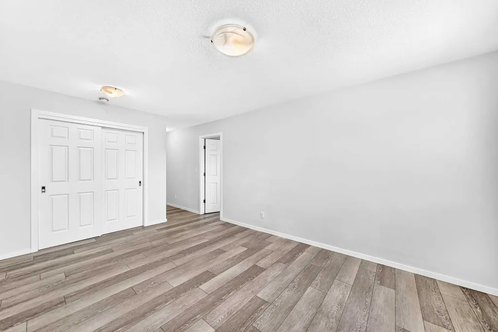 113 Cityspring Manor NE Calgary AB T3N1Z8